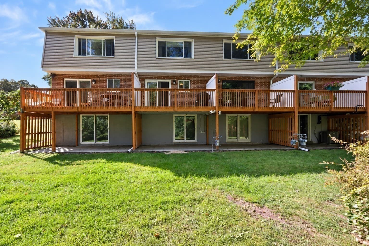 Condominium at 31 Farrwood Dr # 31, Haverhill MA 01835, Haverhill, photo 21 of 24