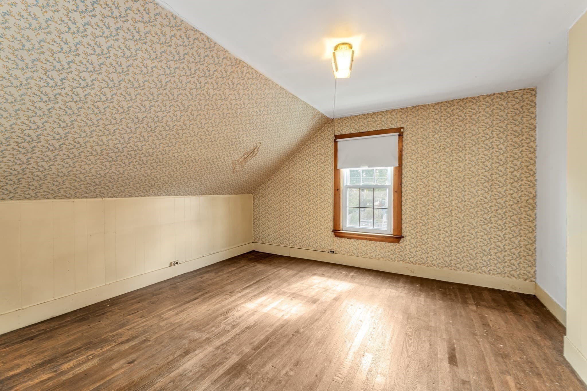 Single Family Residence at 22 Barry St, Boston MA 02136, Boston, photo 16 of 38