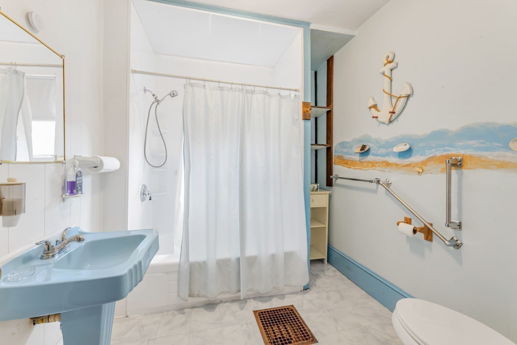 Single Family Residence at 22 Barry St, Boston MA 02136, Boston, photo 12 of 38