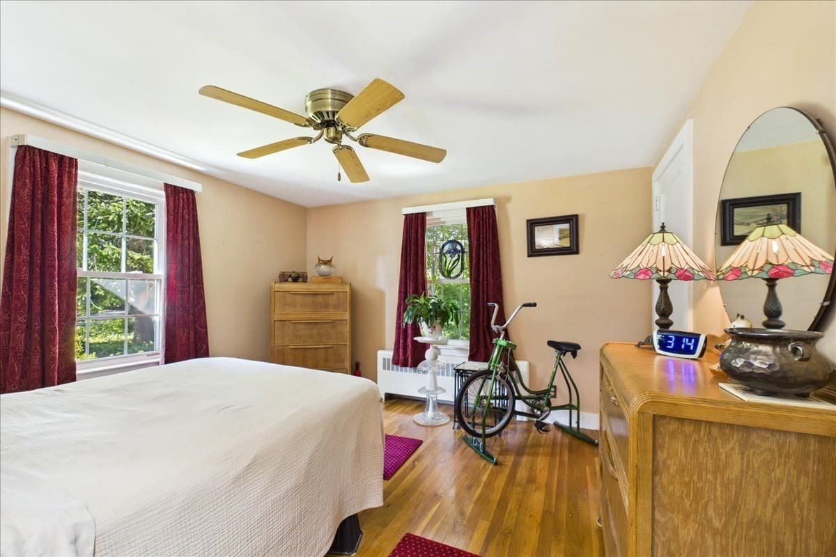 Single Family Residence at 1876 Phinneys Ln, Barnstable MA 02630, Barnstable, photo 13 of 40