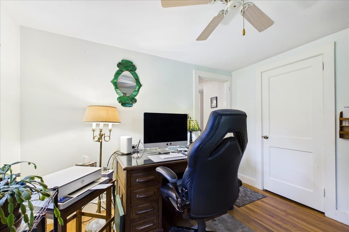 Single Family Residence at 1876 Phinneys Ln, Barnstable MA 02630, Barnstable, photo 17 of 40
