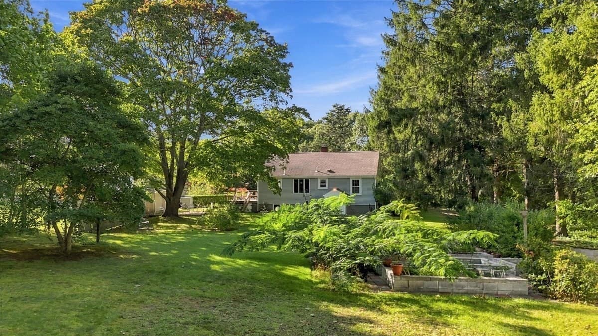 Single Family Residence at 1876 Phinneys Ln, Barnstable MA 02630, Barnstable, photo 34 of 40