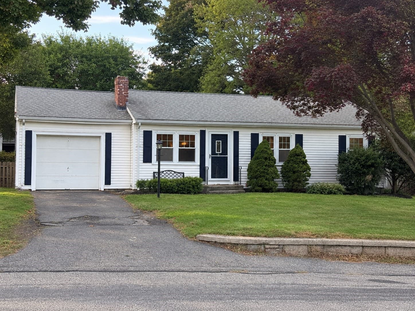 35 Fountain St, Milford MA 01757