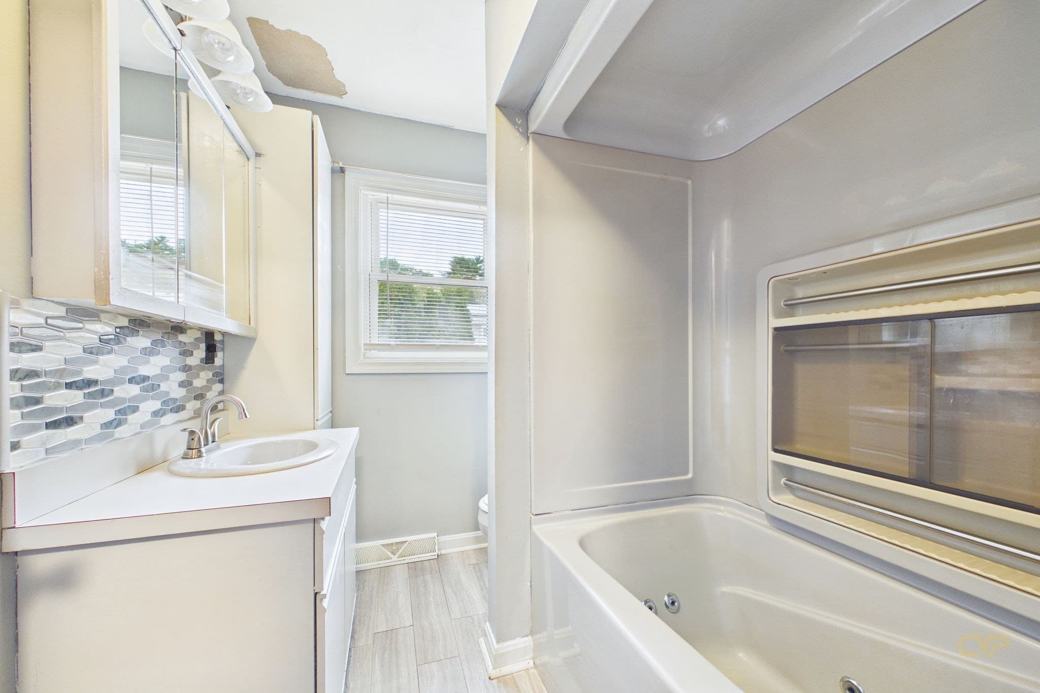 Single Family Residence at 11 Irene St, New Bedford MA 02745, New Bedford, photo 15 of 29