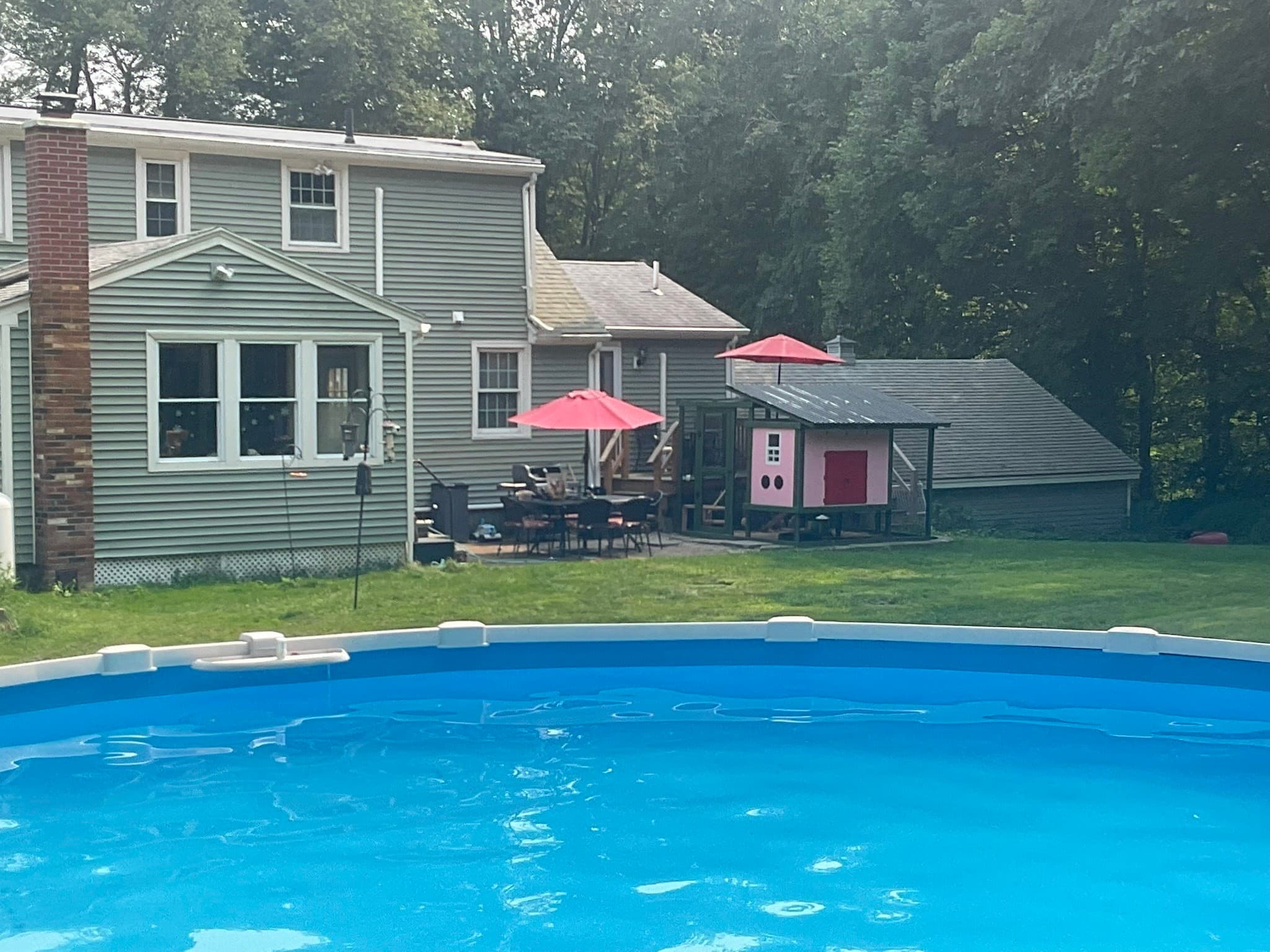 Single Family Residence at 194 W Sutton Rd, Sutton MA 01590, Sutton, photo 3 of 8