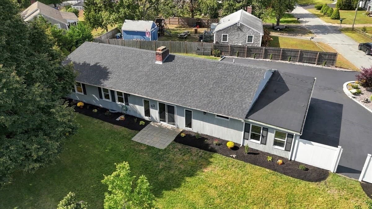 42 Hazelmoor Rd, Yarmouth MA 02664