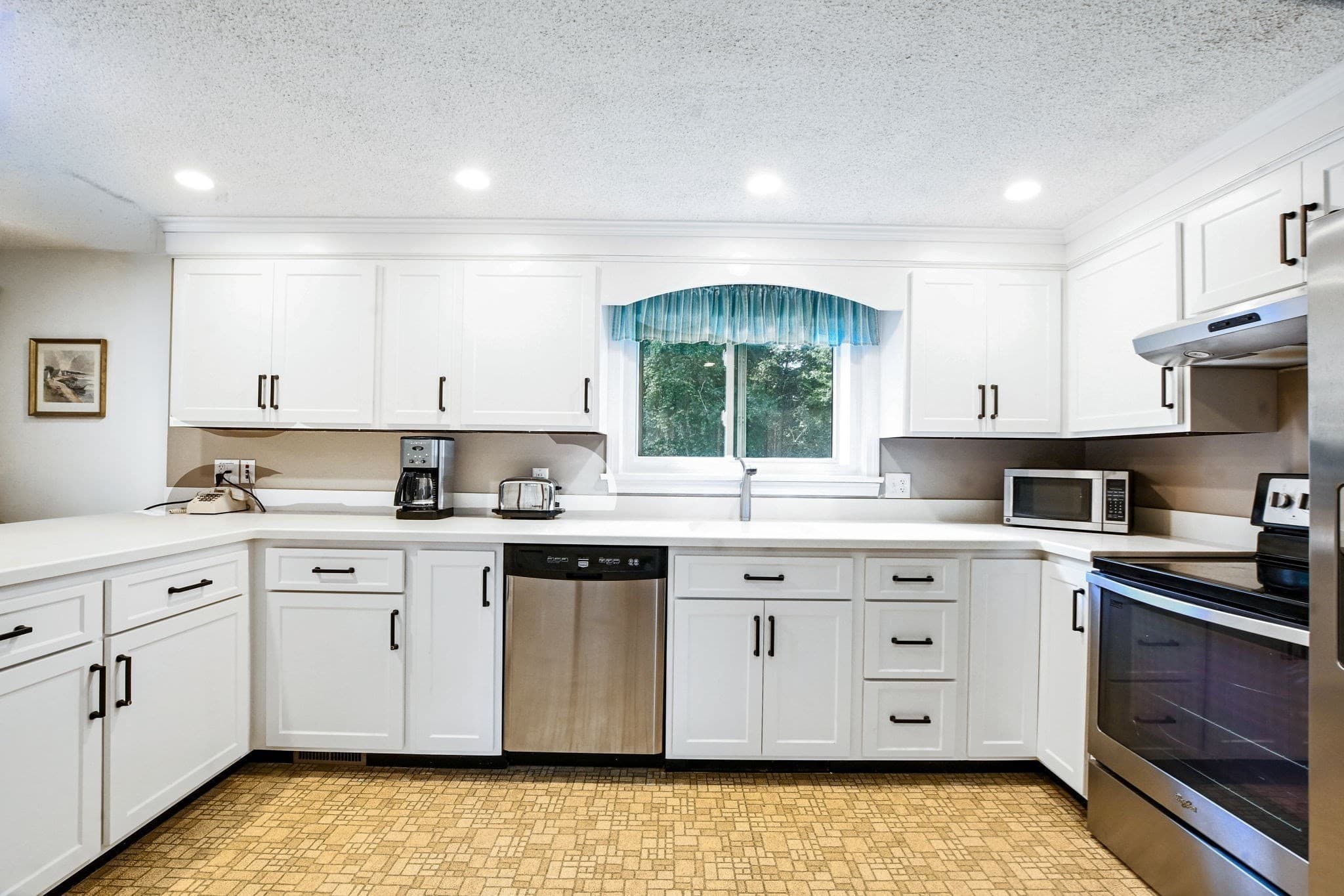 Single Family Residence at 34 Bob White Ln, Falmouth MA 02540, Falmouth, photo 15 of 29