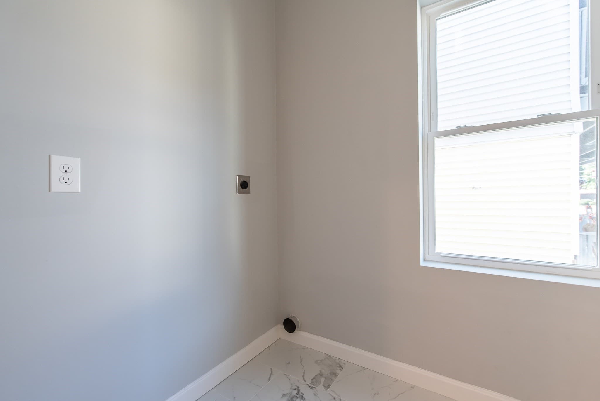 Condominium at 184 Avenue C # 1, Woonsocket RI 02895, Woonsocket, photo 17 of 20