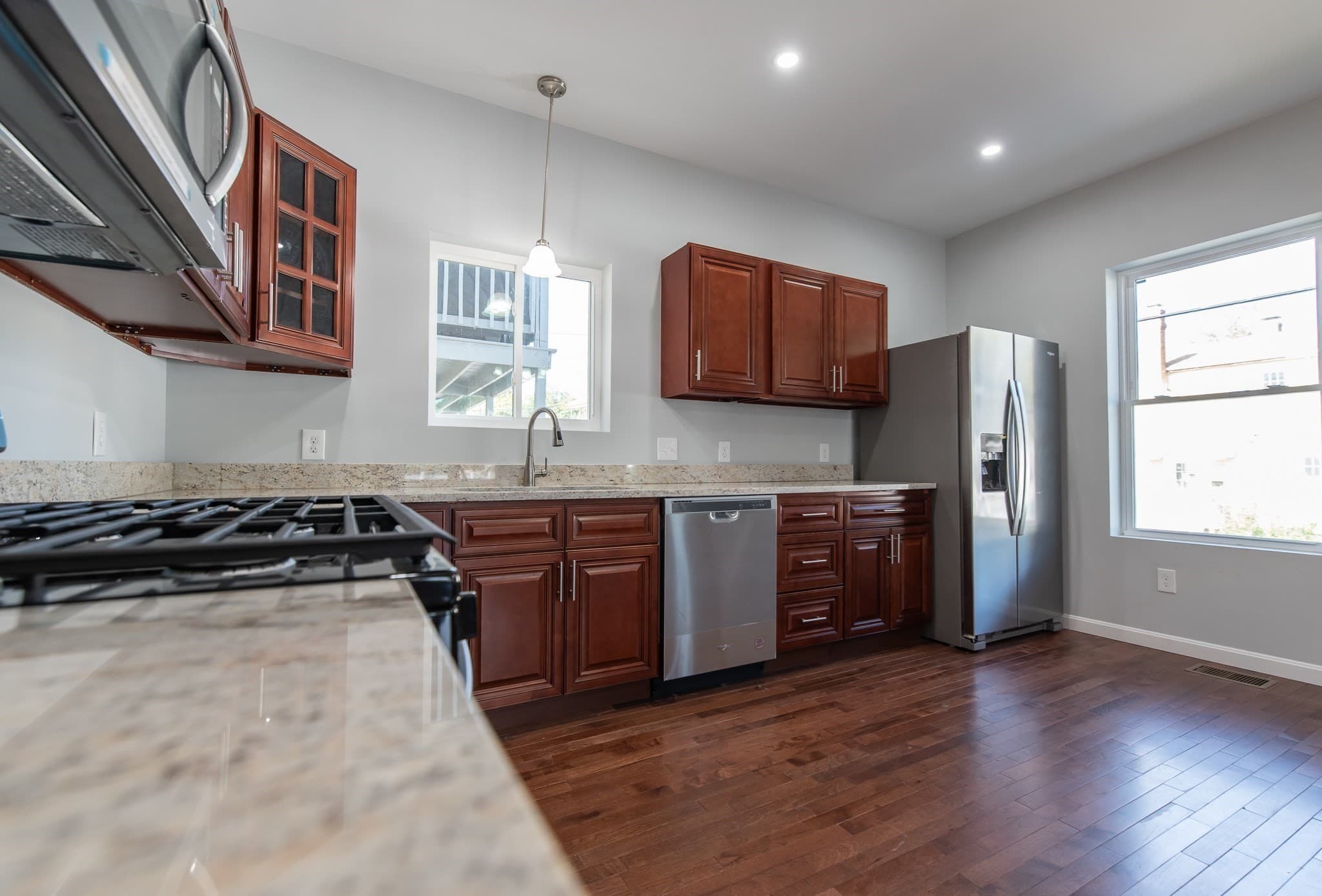 Condominium at 184 Avenue C # 1, Woonsocket RI 02895, Woonsocket, photo 7 of 20