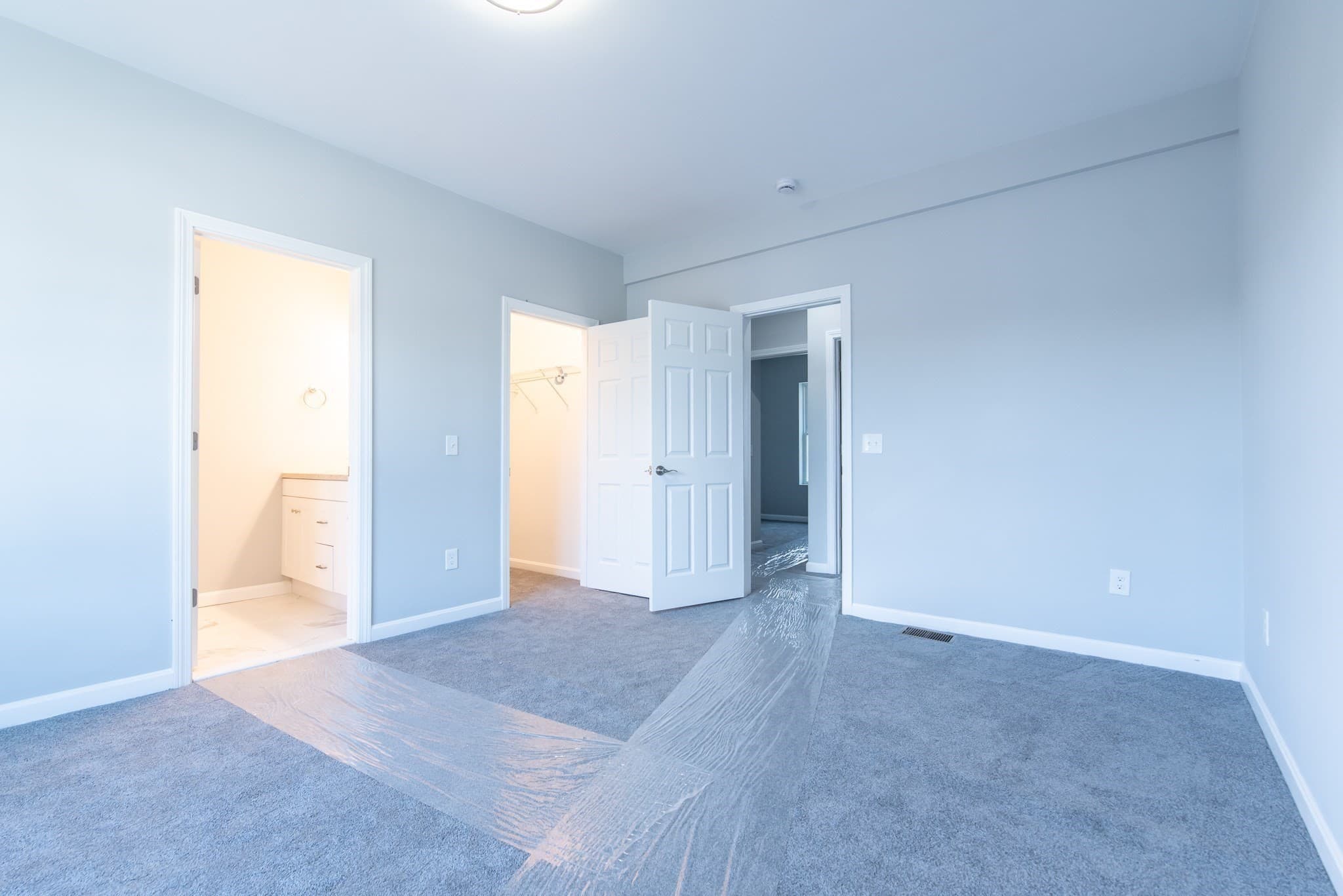 Condominium at 184 Avenue C # 2, Woonsocket RI 02895, Woonsocket, photo 10 of 19