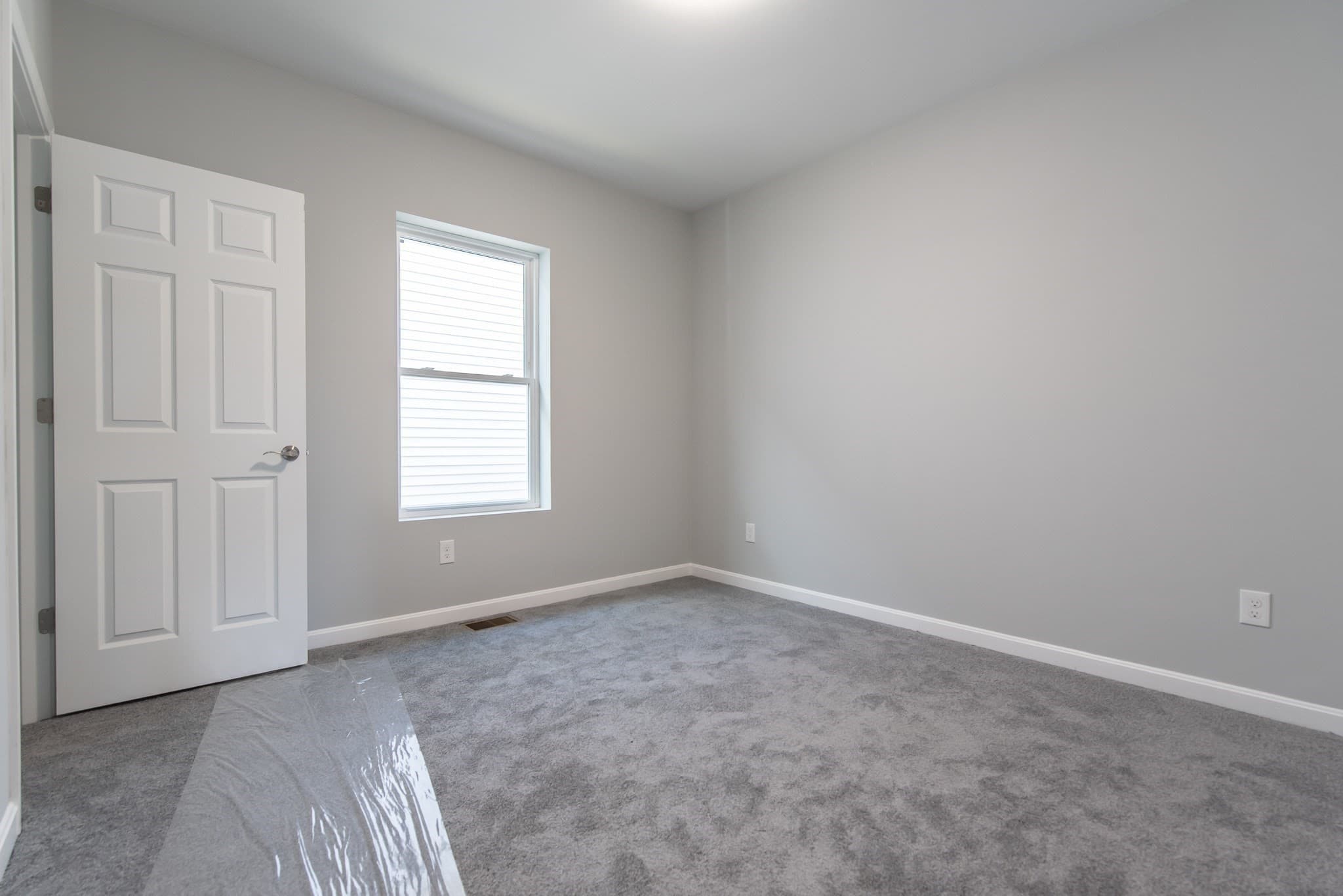 Condominium at 184 Avenue C # 2, Woonsocket RI 02895, Woonsocket, photo 8 of 19