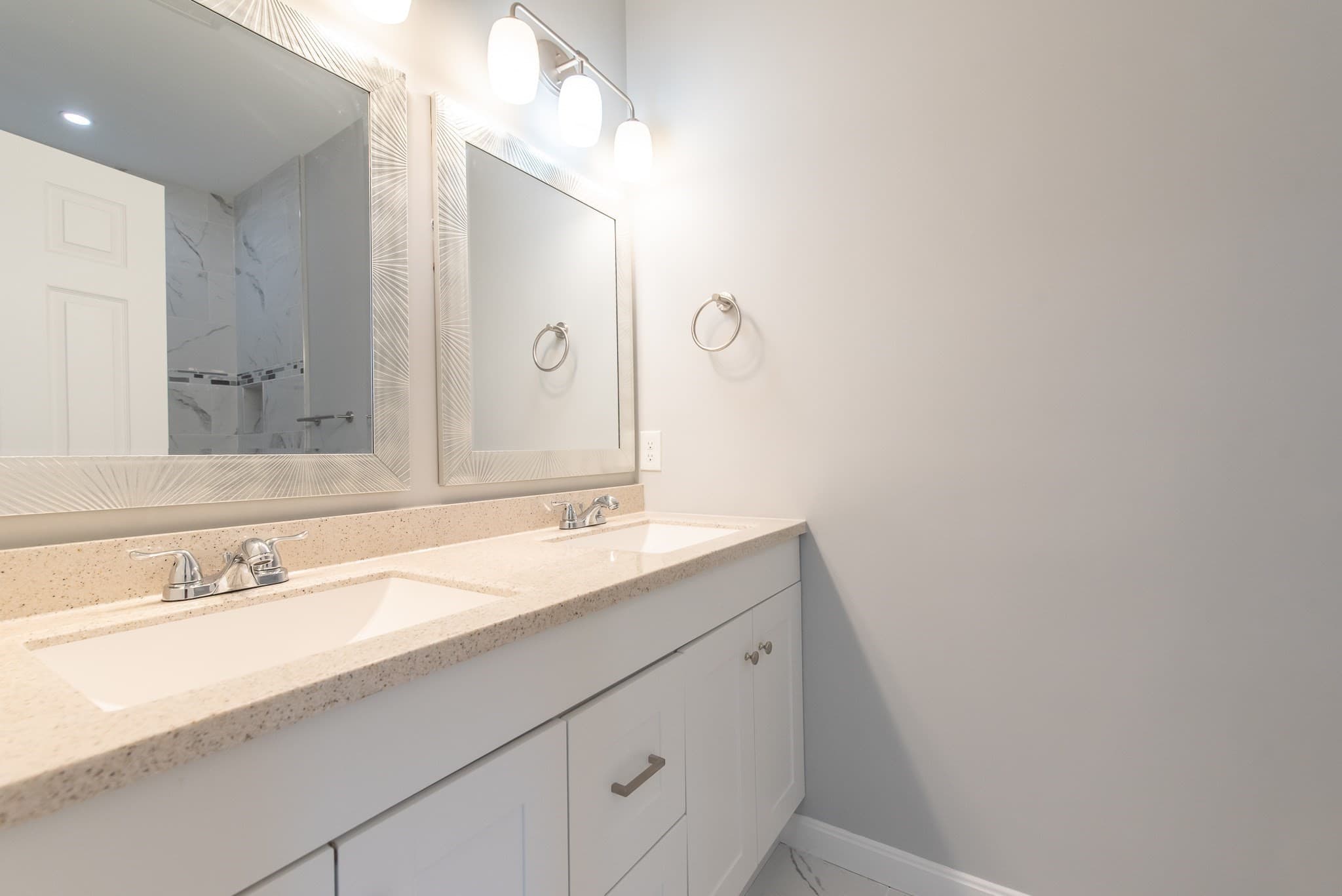 Condominium at 184 Avenue C # 3, Woonsocket RI 02895, Woonsocket, photo 13 of 21