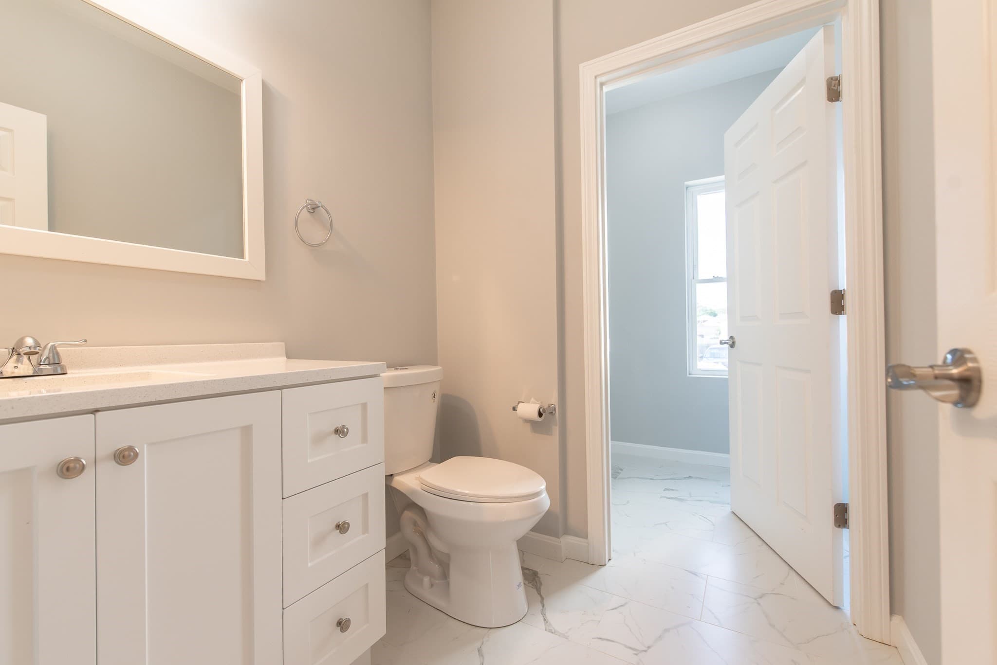 Condominium at 184 Avenue C # 3, Woonsocket RI 02895, Woonsocket, photo 16 of 21
