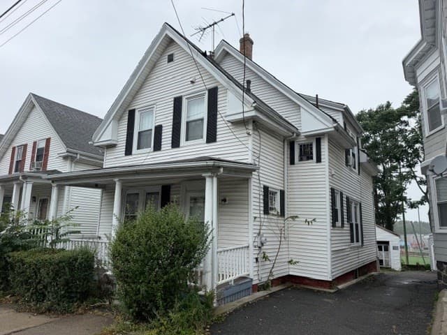 Single Family Residence at 347 Western Ave, Lynn MA 01904, Lynn, photo 2 of 11