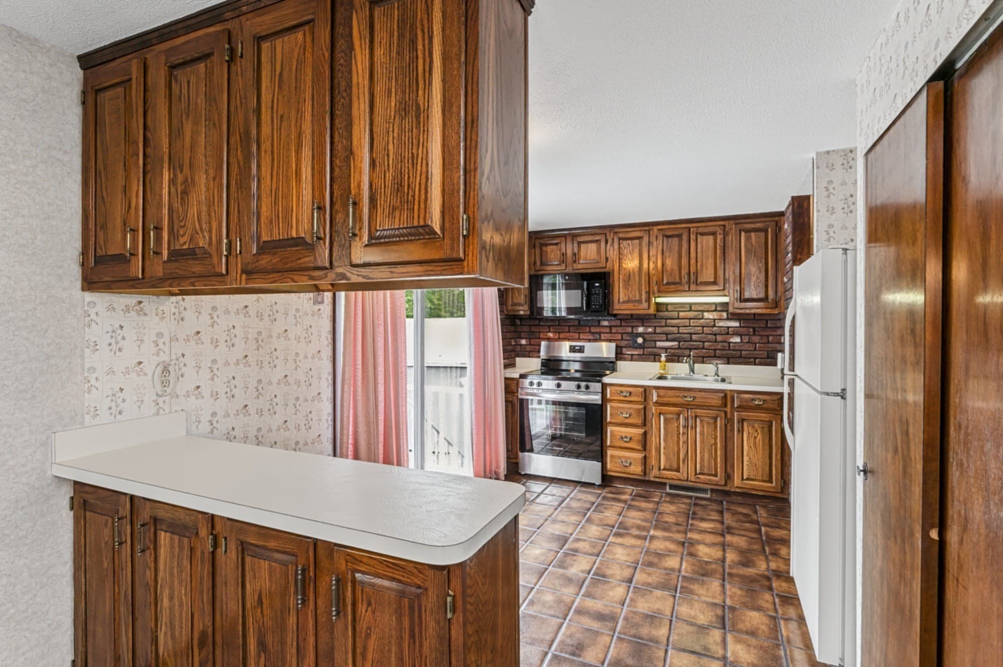 Single Family Residence at 33 Nolte Road, Billerica MA 01821, Billerica, photo 10 of 42