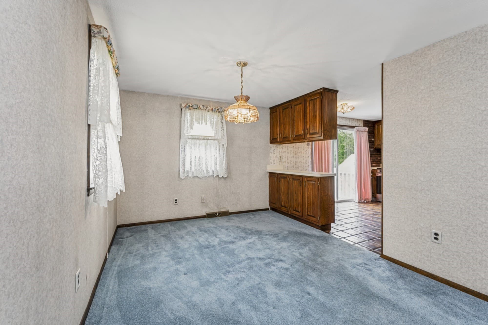 Single Family Residence at 33 Nolte Road, Billerica MA 01821, Billerica, photo 8 of 42