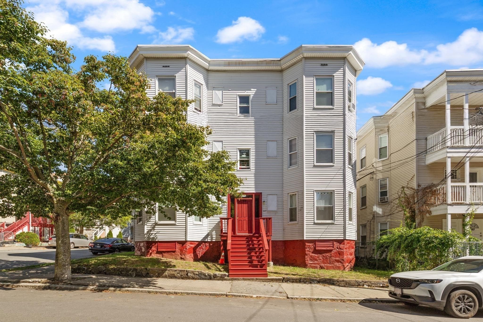55 Rock Ave, Lynn MA 01902