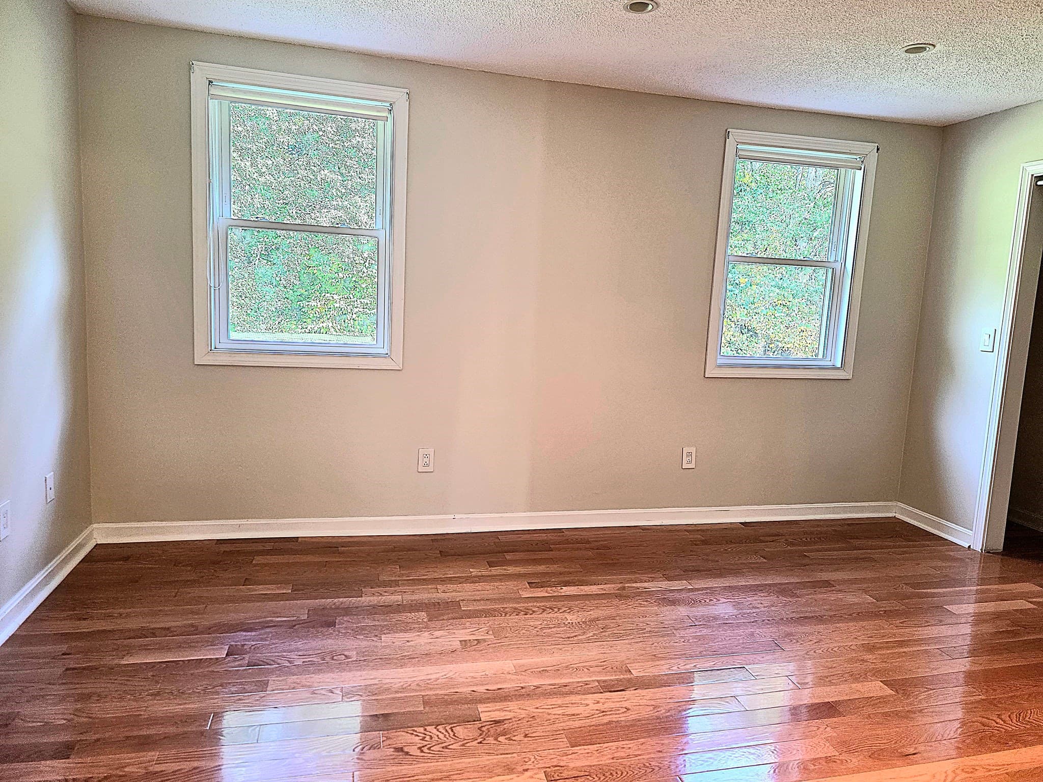 Condominium at 8 Bucky Dr # 8, Bellingham MA 02019, Bellingham, photo 28 of 39