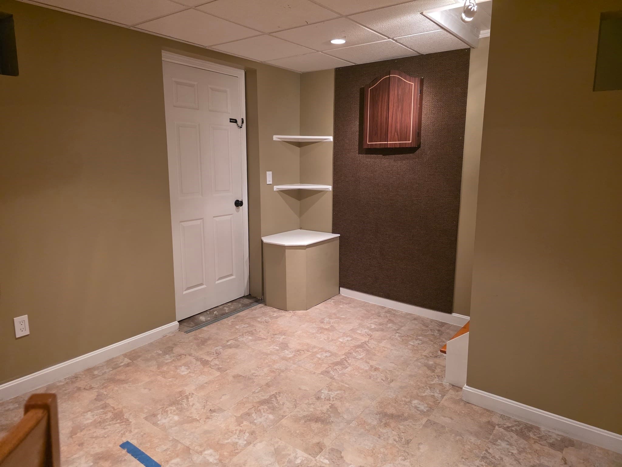 Condominium at 8 Bucky Dr # 8, Bellingham MA 02019, Bellingham, photo 38 of 39