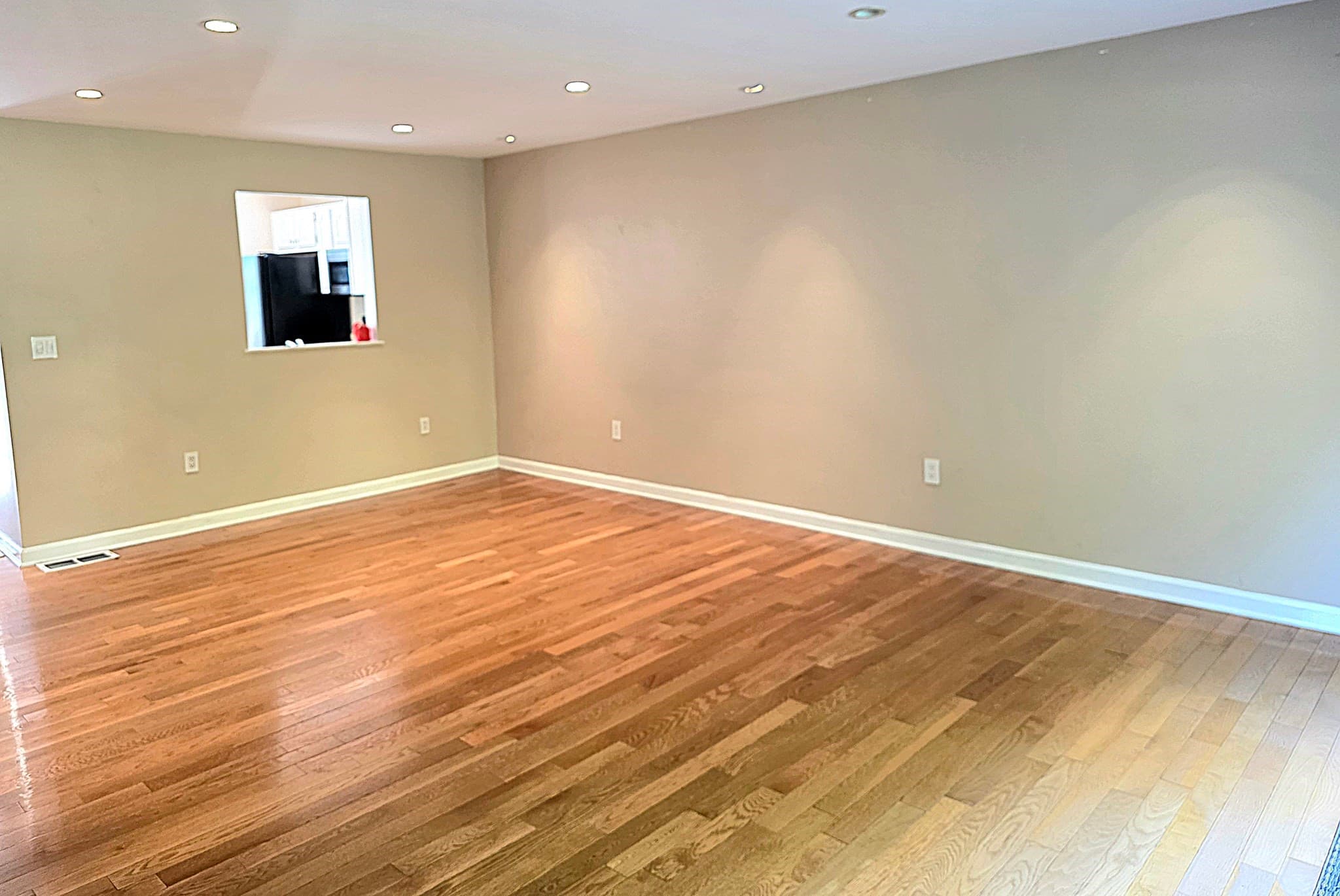 Condominium at 8 Bucky Dr # 8, Bellingham MA 02019, Bellingham, photo 14 of 39