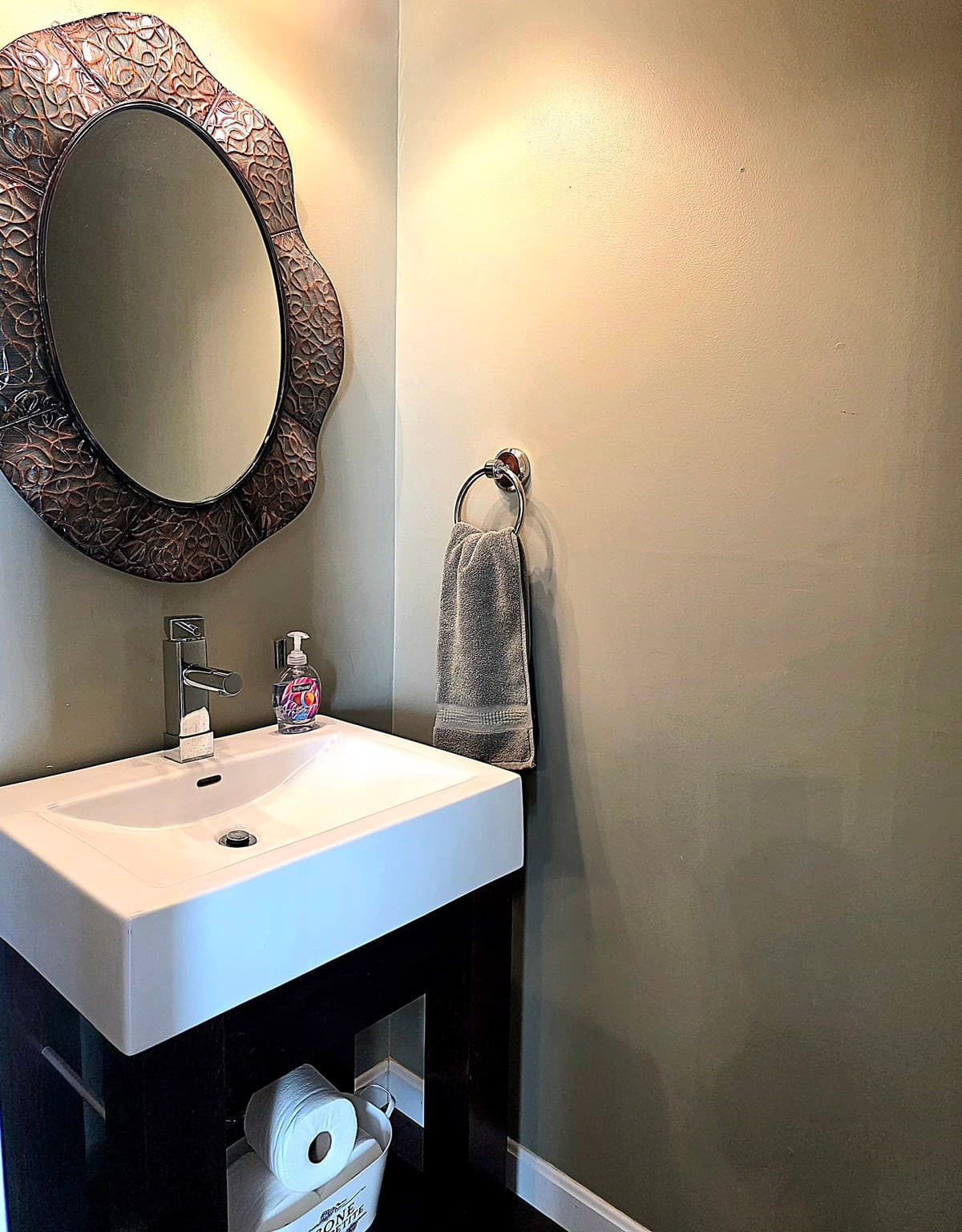 Condominium at 8 Bucky Dr # 8, Bellingham MA 02019, Bellingham, photo 11 of 39