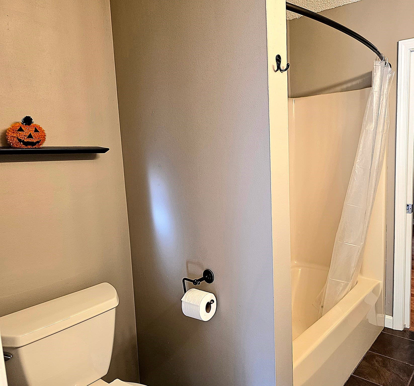 Condominium at 8 Bucky Dr # 8, Bellingham MA 02019, Bellingham, photo 25 of 39