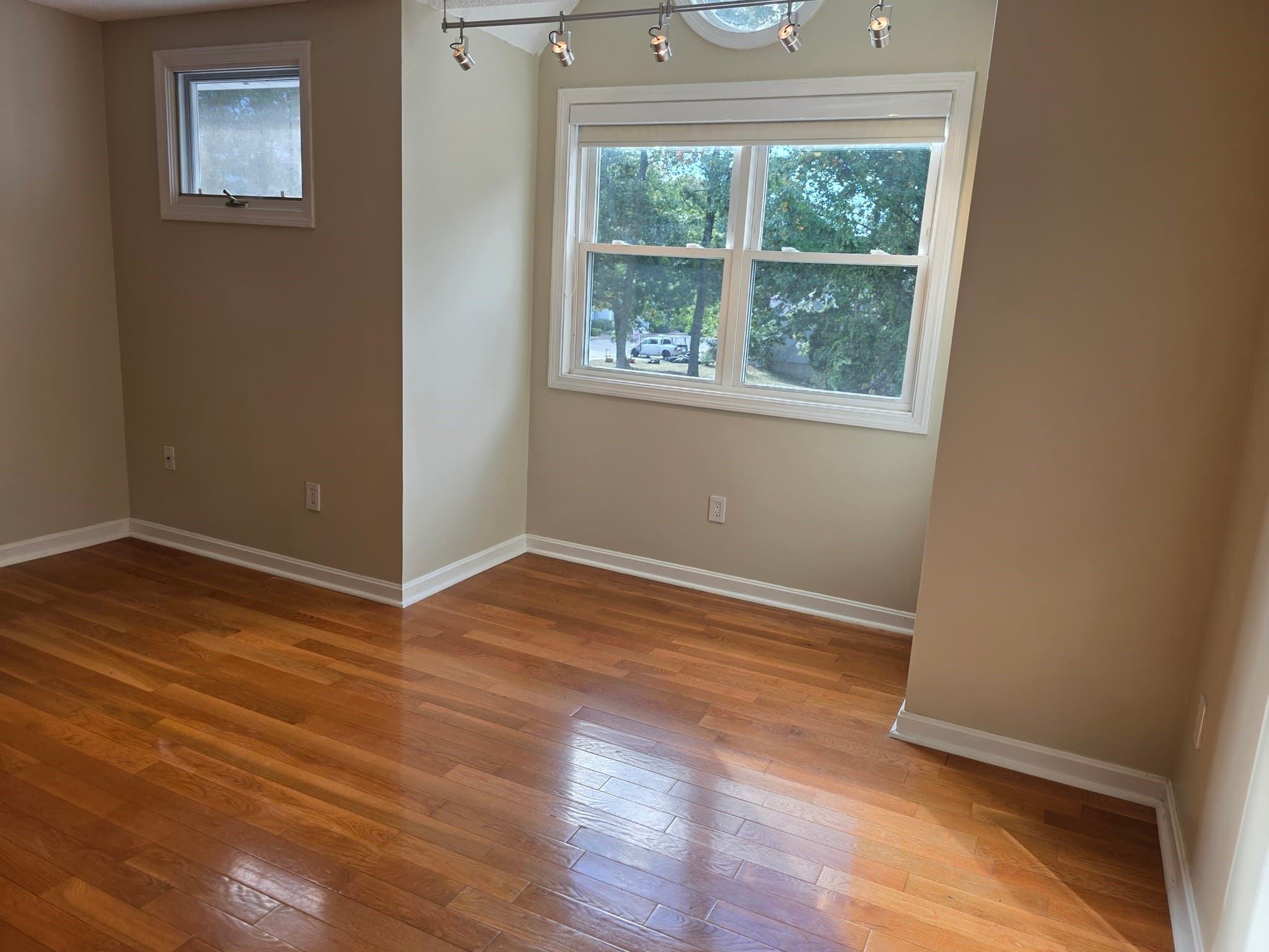 Condominium at 8 Bucky Dr # 8, Bellingham MA 02019, Bellingham, photo 21 of 39