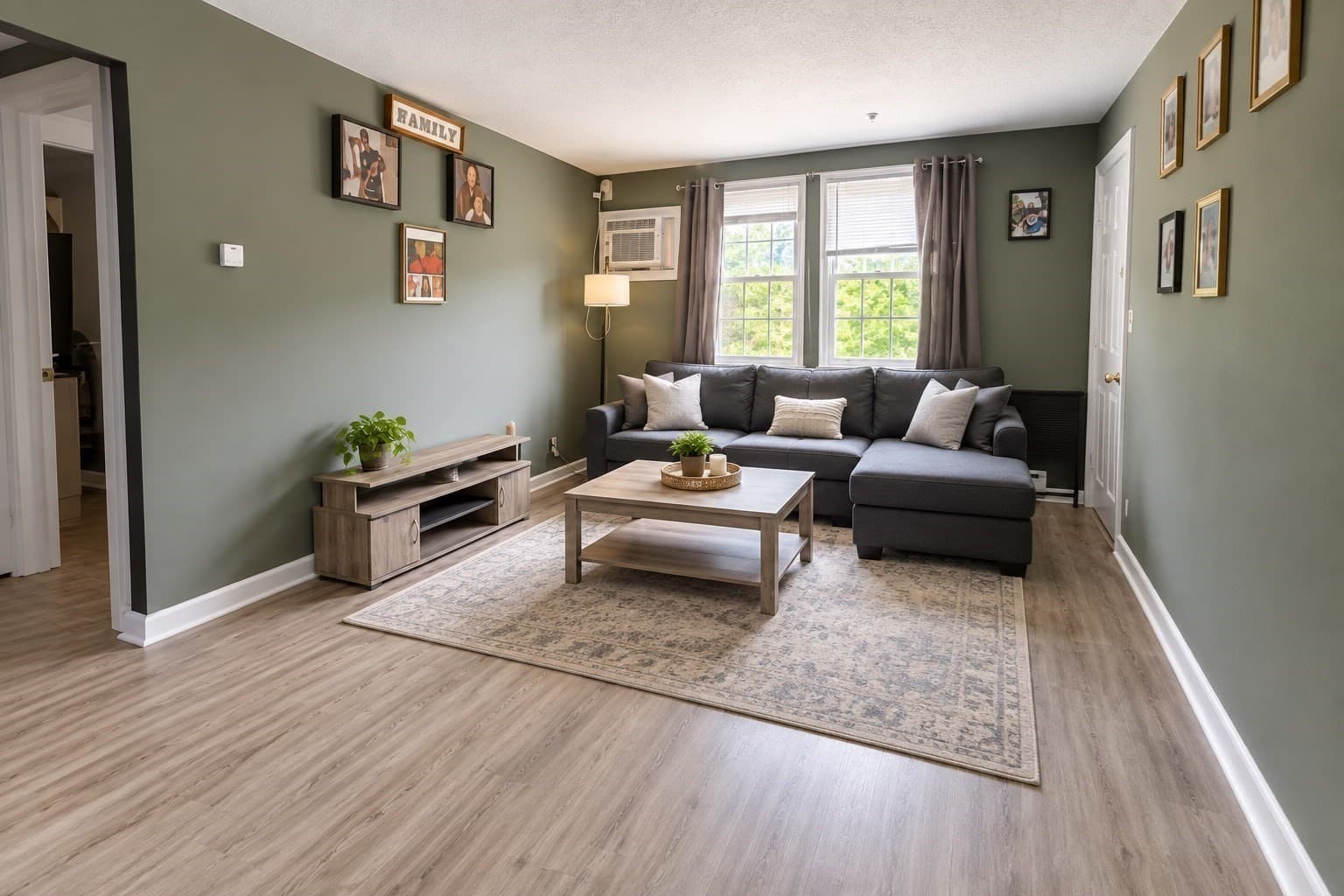 Condominium at 160 Tyngsboro Rd # 6C, Chelmsford MA 01863, Chelmsford, photo 2 of 5