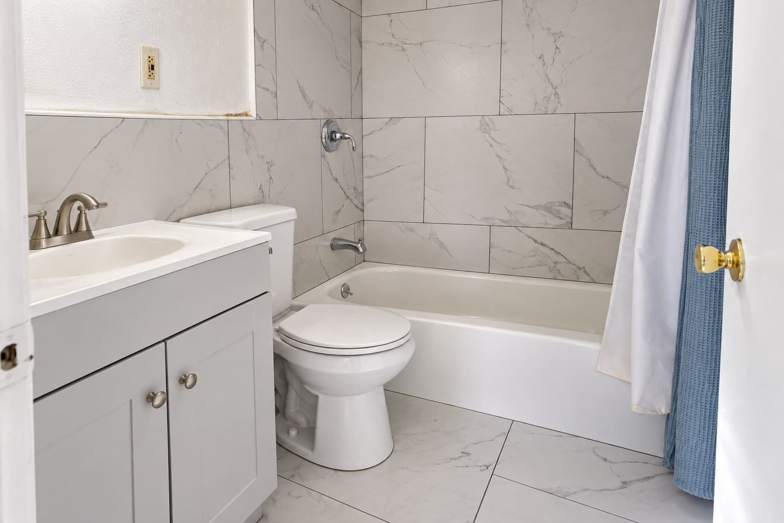 Condominium at 160 Tyngsboro Rd # 6C, Chelmsford MA 01863, Chelmsford, photo 4 of 5
