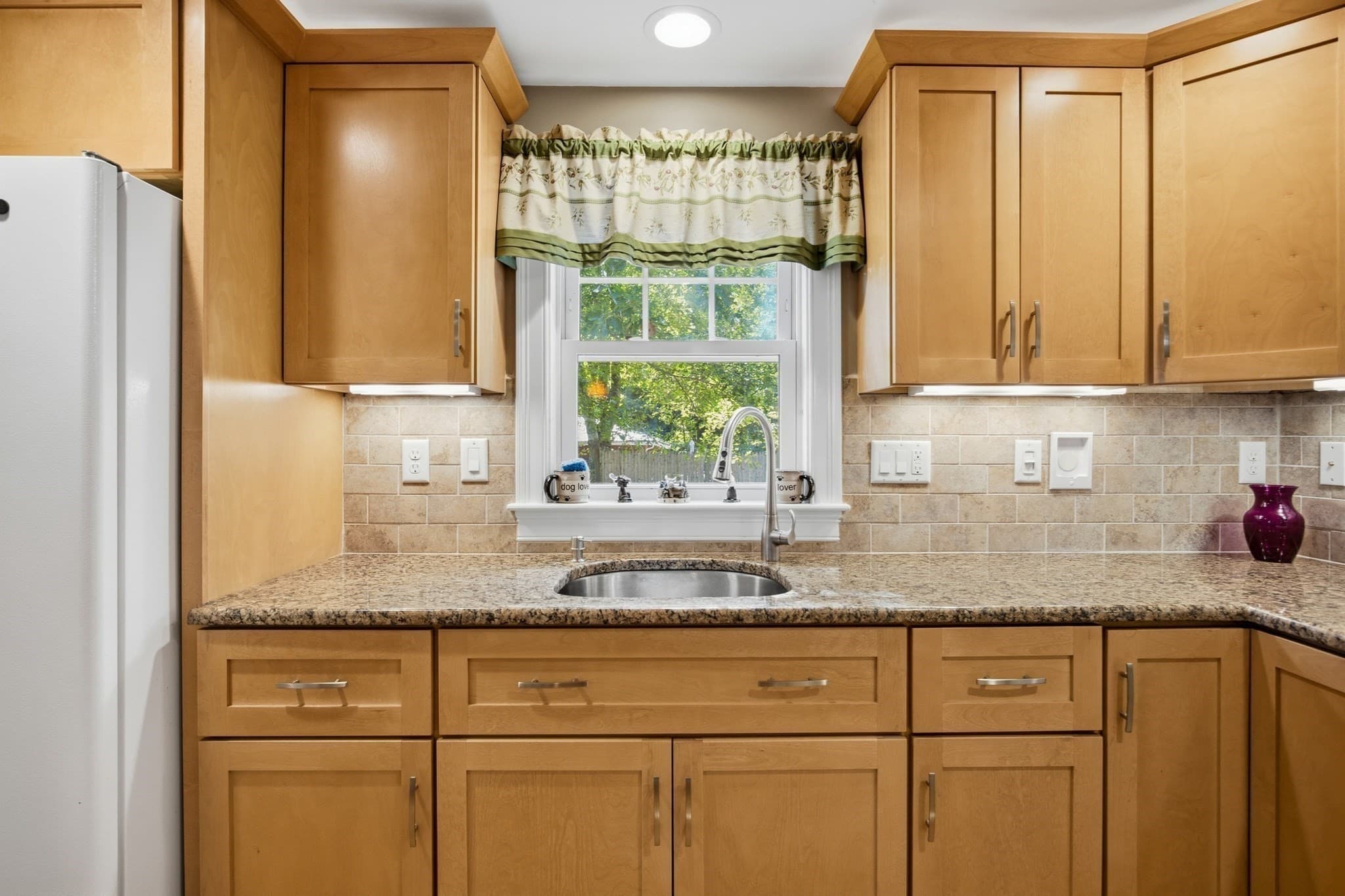 Single Family Residence at 16 Fourth Ave., Lakeville MA 02347, Lakeville, photo 10 of 31