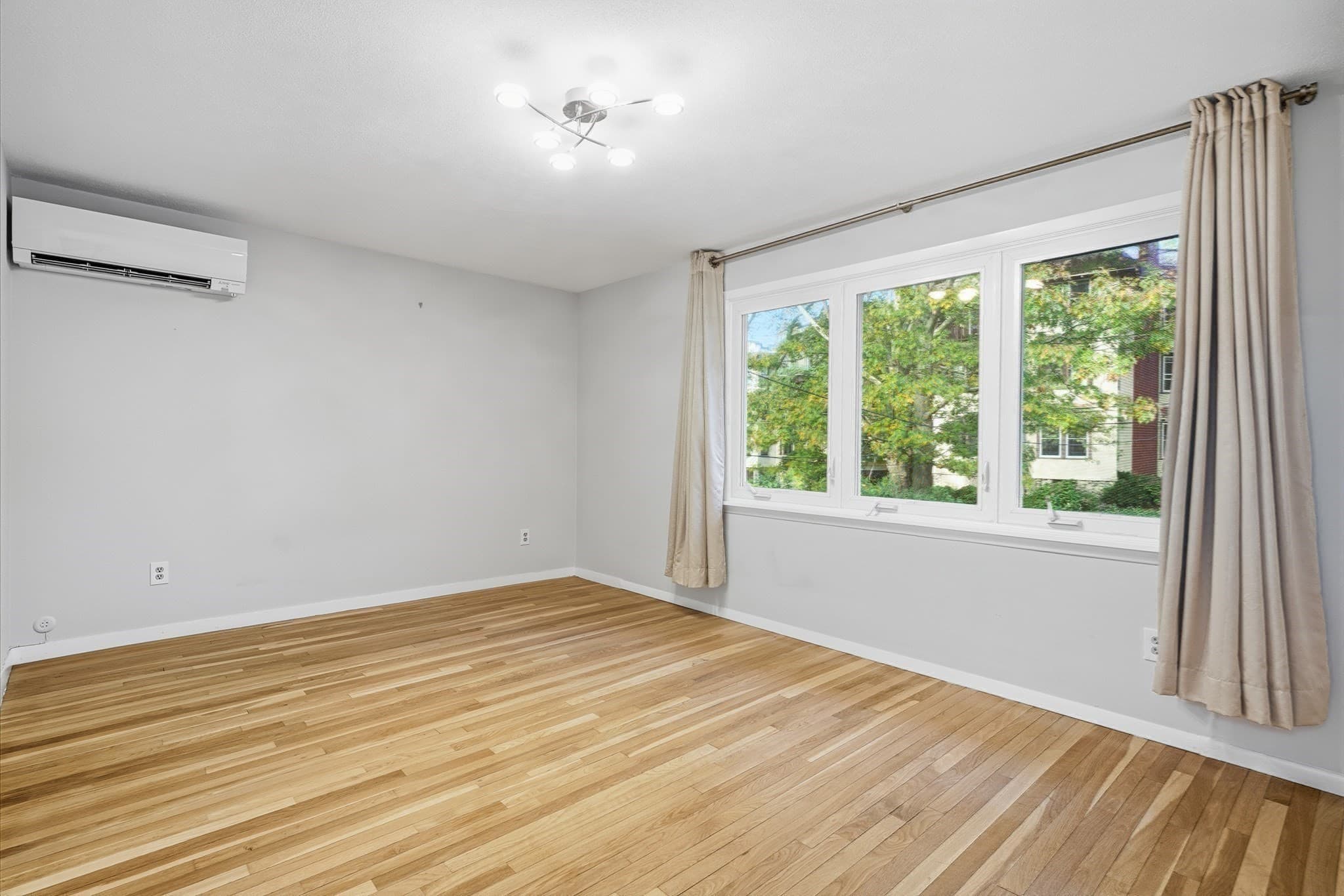 Single Family Residence at 184 Rawson Road # 184, Brookline MA 02445, Brookline, photo 12 of 25