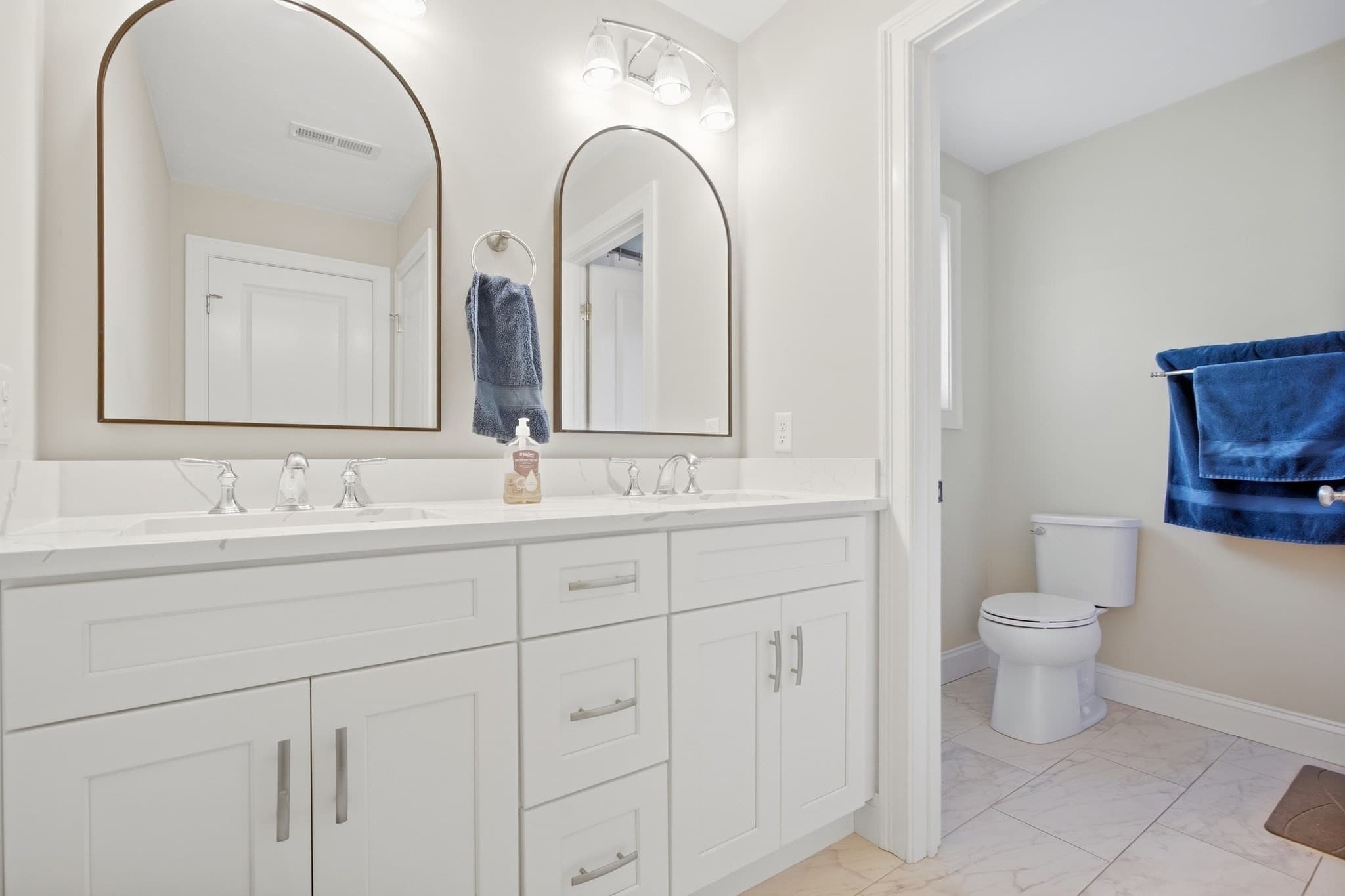 Single Family Residence at 34 Pouts Ln # 34, Uxbridge MA 01569, Uxbridge, photo 15 of 25