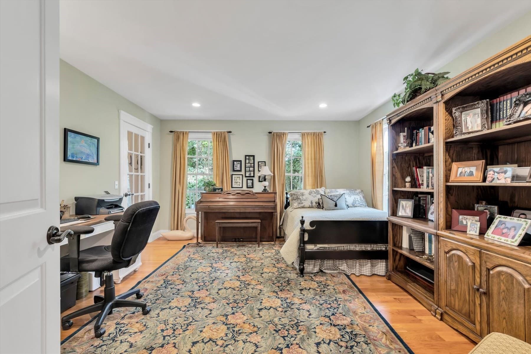 Single Family Residence at 11 Manor Drive, Sandwich MA 02537, Sandwich, photo 22 of 40