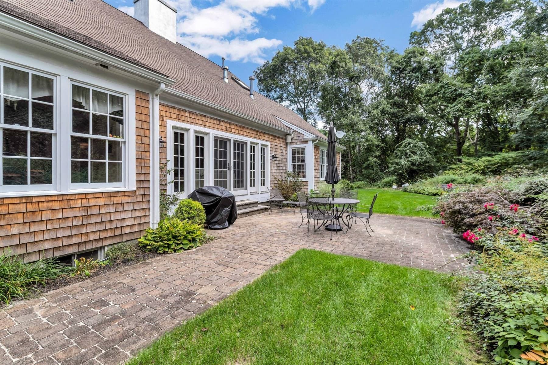Single Family Residence at 11 Manor Drive, Sandwich MA 02537, Sandwich, photo 3 of 40