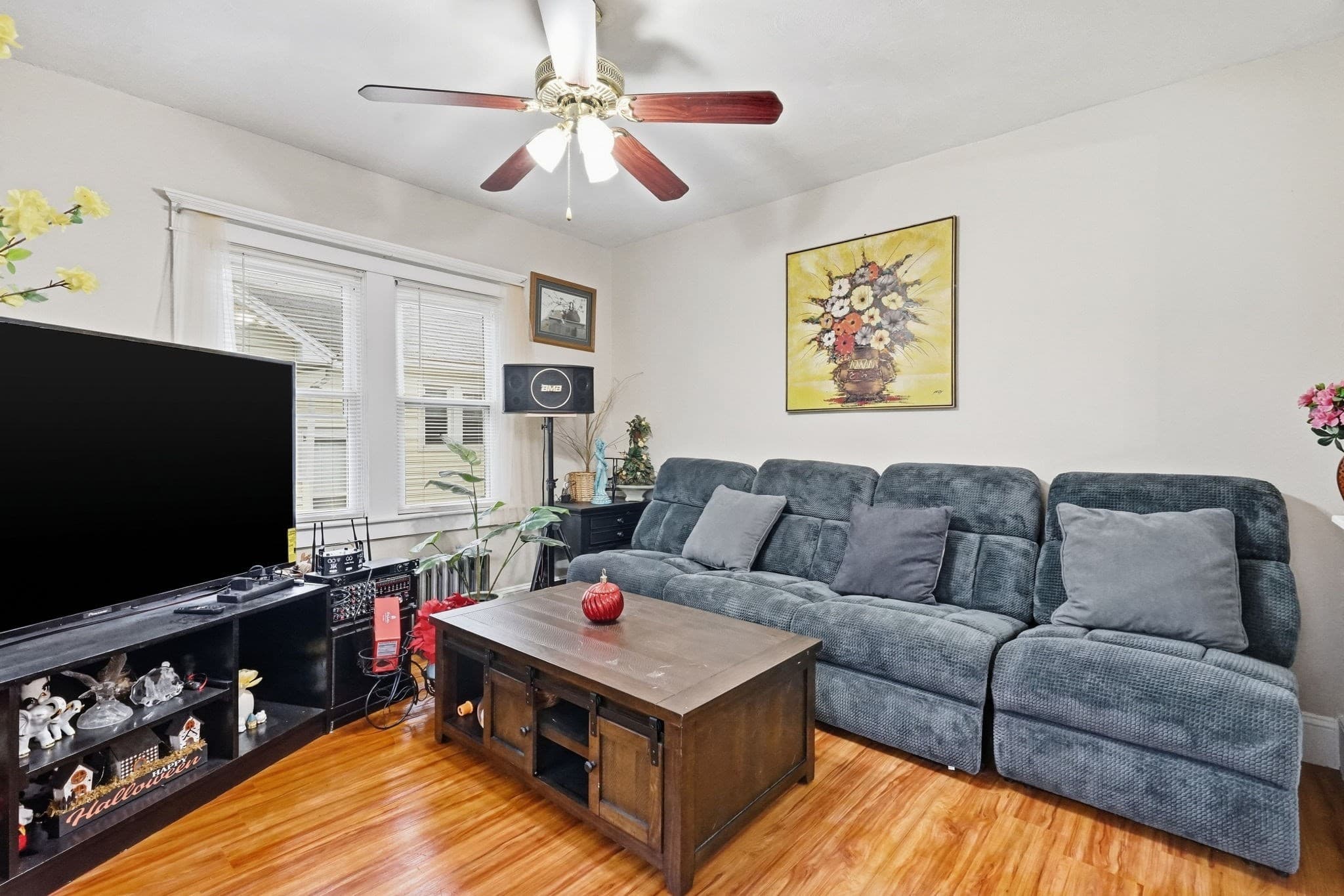 Single Family Residence at 1774 Carew St, Springfield MA 01104, Springfield, photo 5 of 38