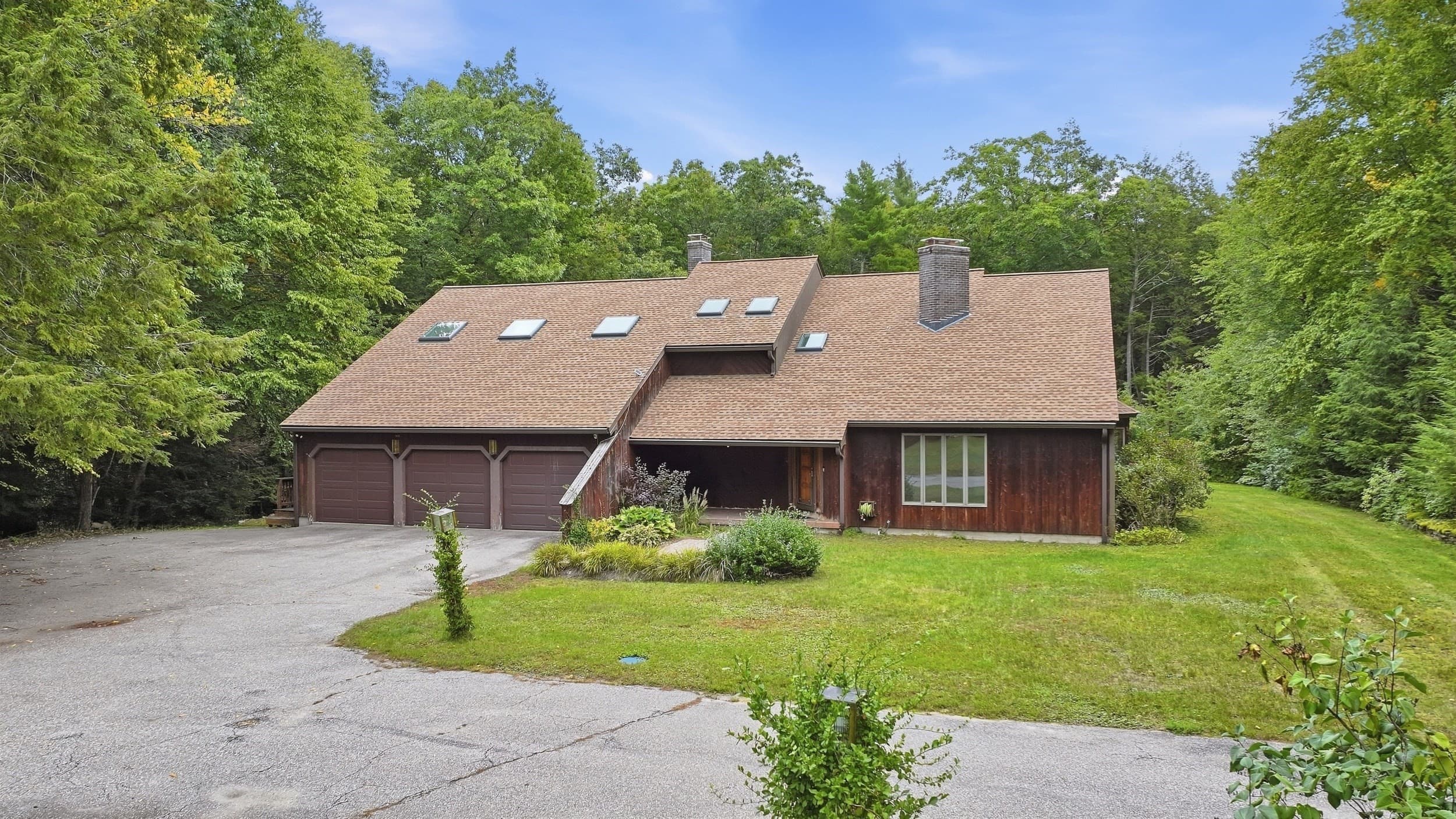 Single Family Residence at 6 Nestlewood Ln, Hubbardston MA 01452, Hubbardston, photo 3 of 42