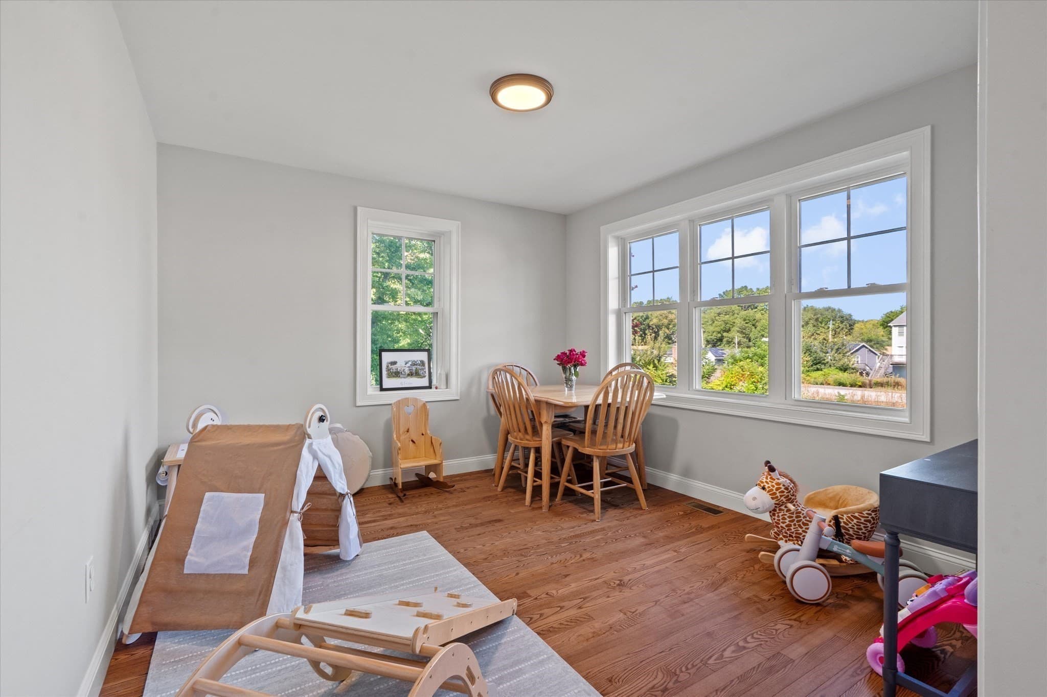 Single Family Residence at 66 Castine St, Worcester MA 01606, Worcester, photo 12 of 32