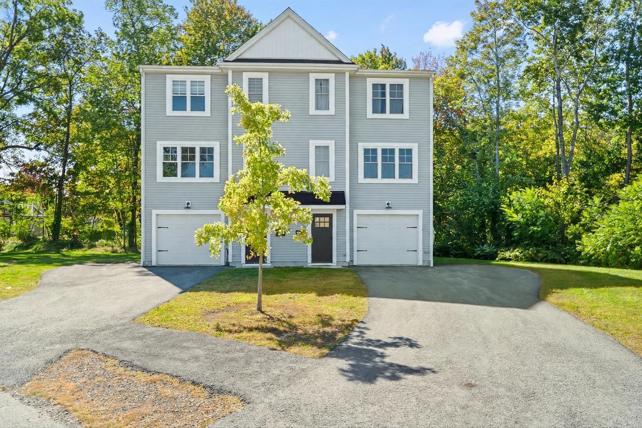 66 Castine St, Worcester MA 01606