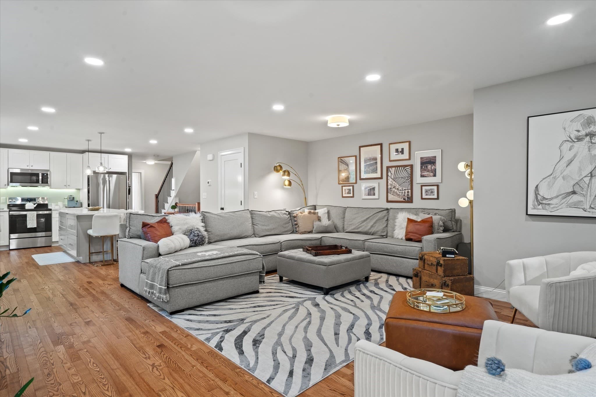 Single Family Residence at 66 Castine St, Worcester MA 01606, Worcester, photo 10 of 32