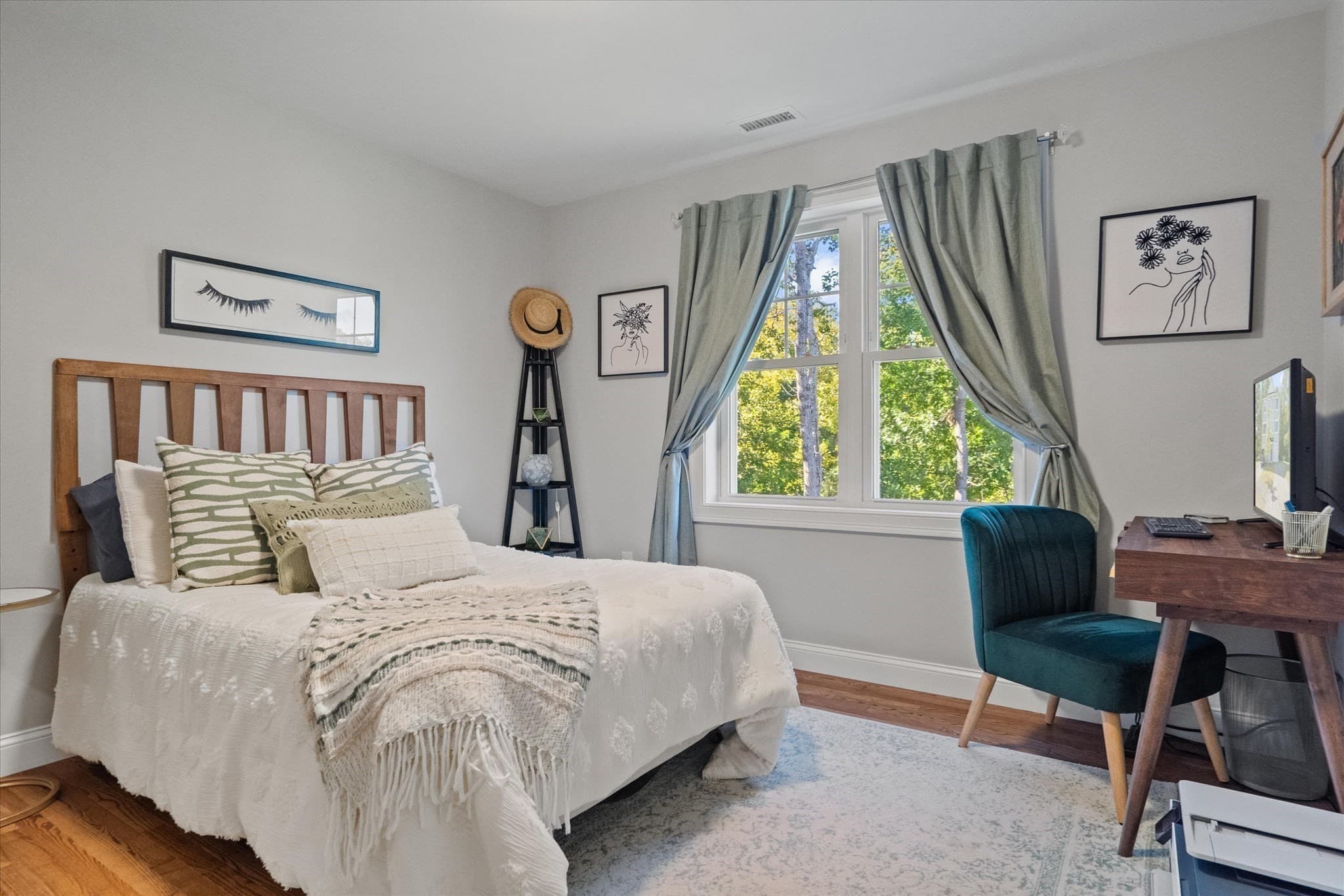 Single Family Residence at 66 Castine St, Worcester MA 01606, Worcester, photo 21 of 32