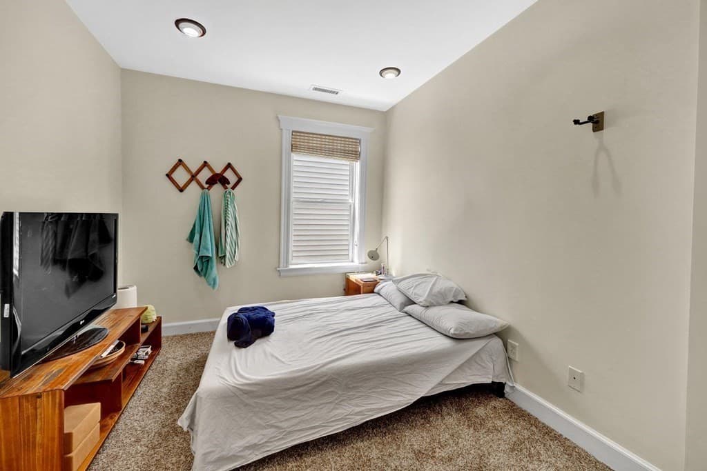Condominium at 292 Western Ave # 1, Cambridge MA 02139, Cambridge, photo 12 of 19