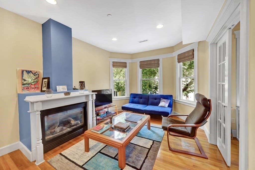 292 Western Ave # 1, Cambridge MA 02139