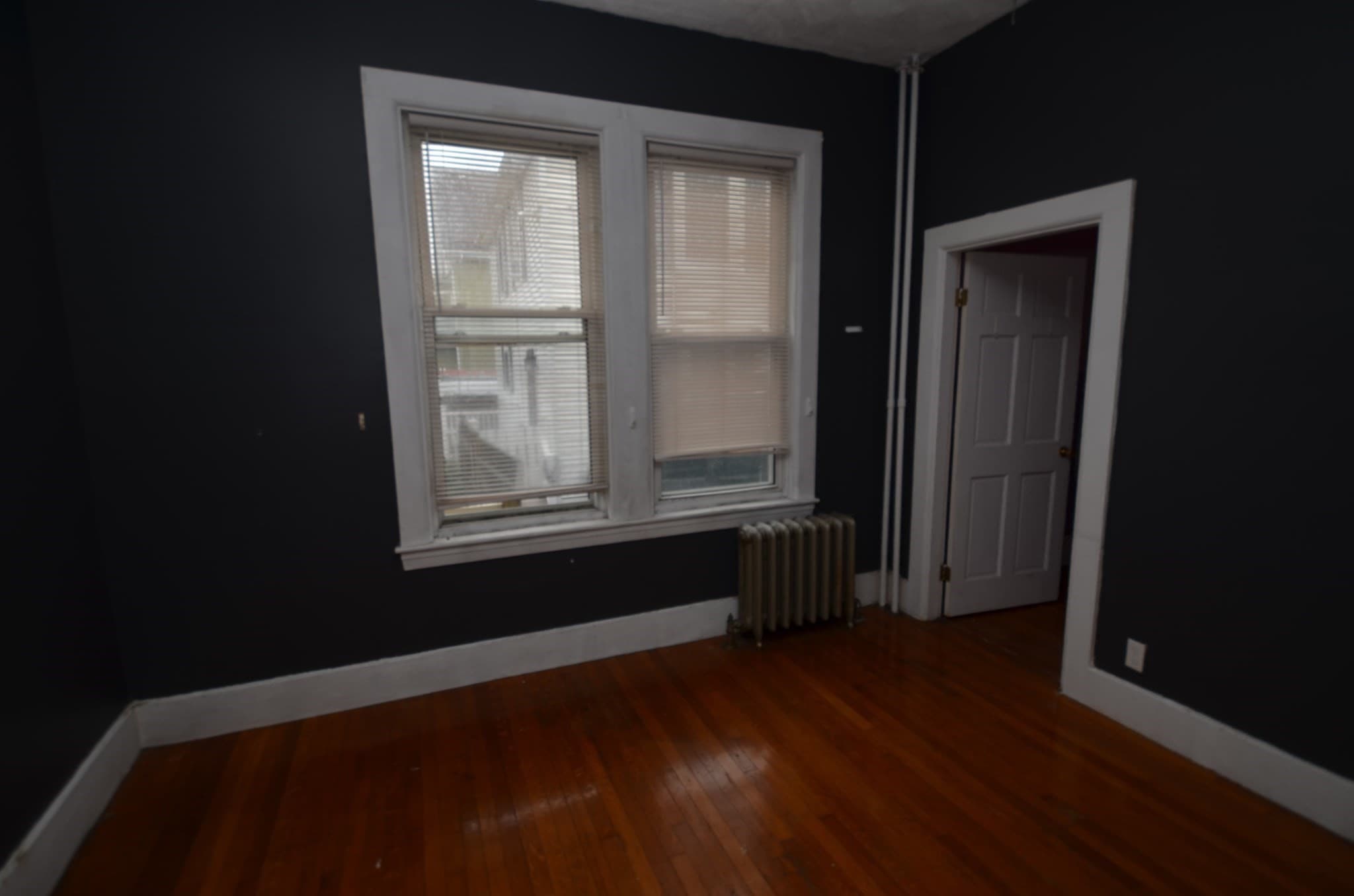 2 Family - 2 Units Up/Down at 33 Parrott St, Lynn MA 01902, Lynn, photo 9 of 36