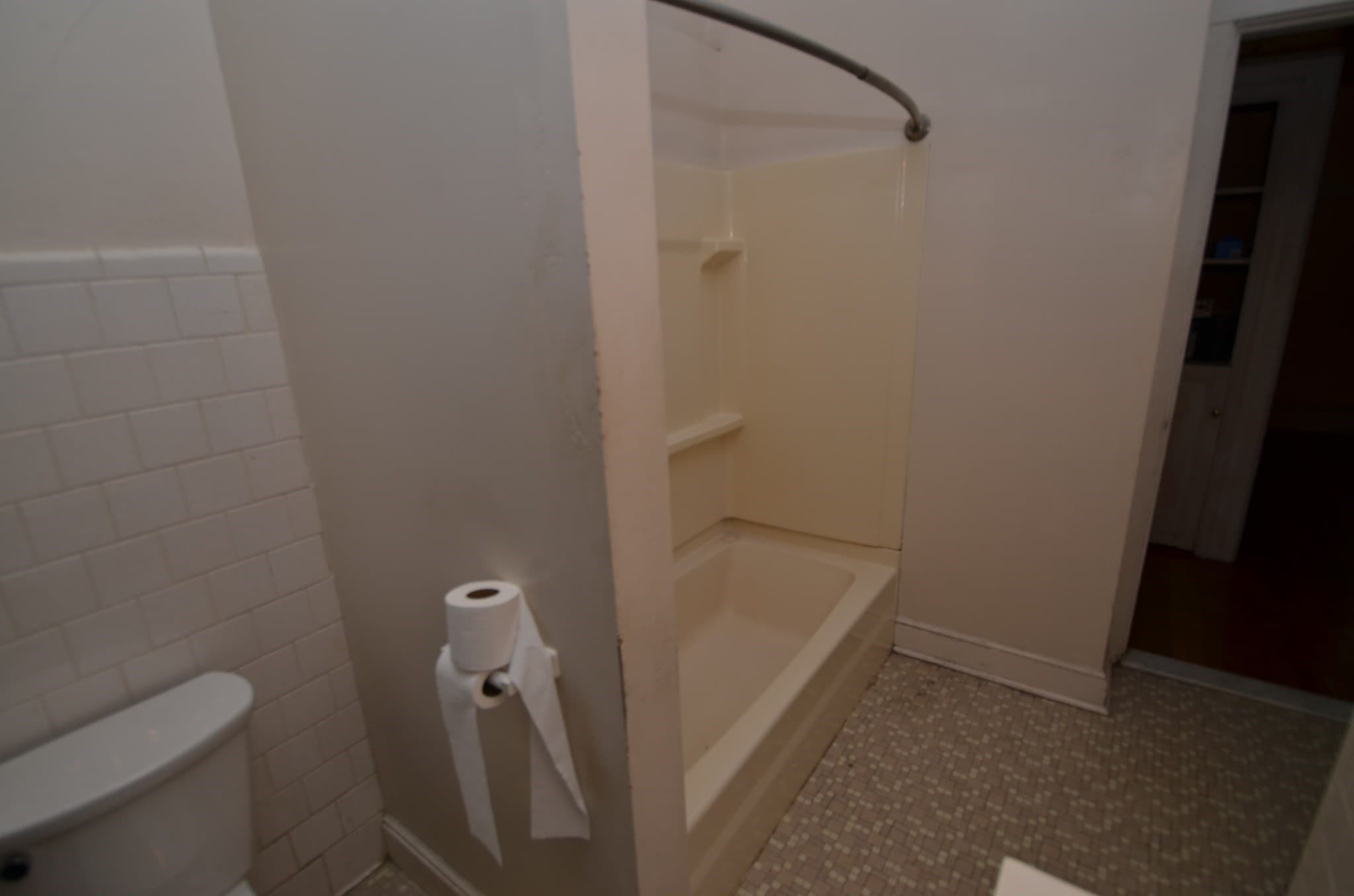 2 Family - 2 Units Up/Down at 33 Parrott St, Lynn MA 01902, Lynn, photo 14 of 36