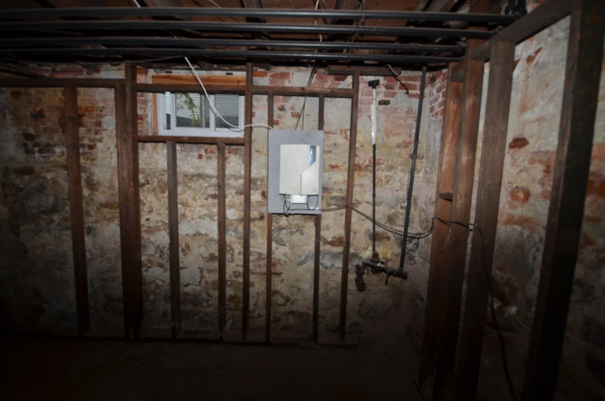 2 Family - 2 Units Up/Down at 33 Parrott St, Lynn MA 01902, Lynn, photo 29 of 36