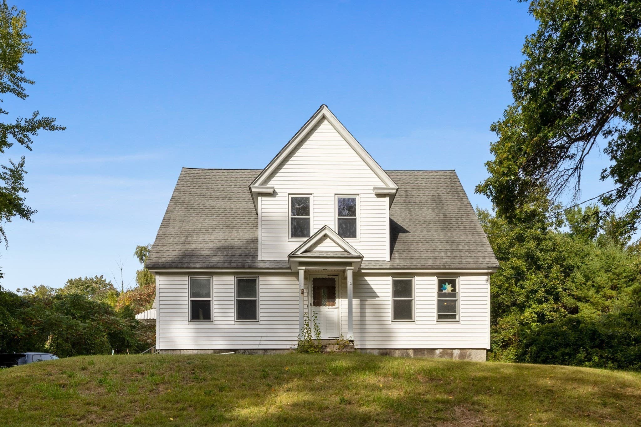 10 Salem St, Methuen MA 01844