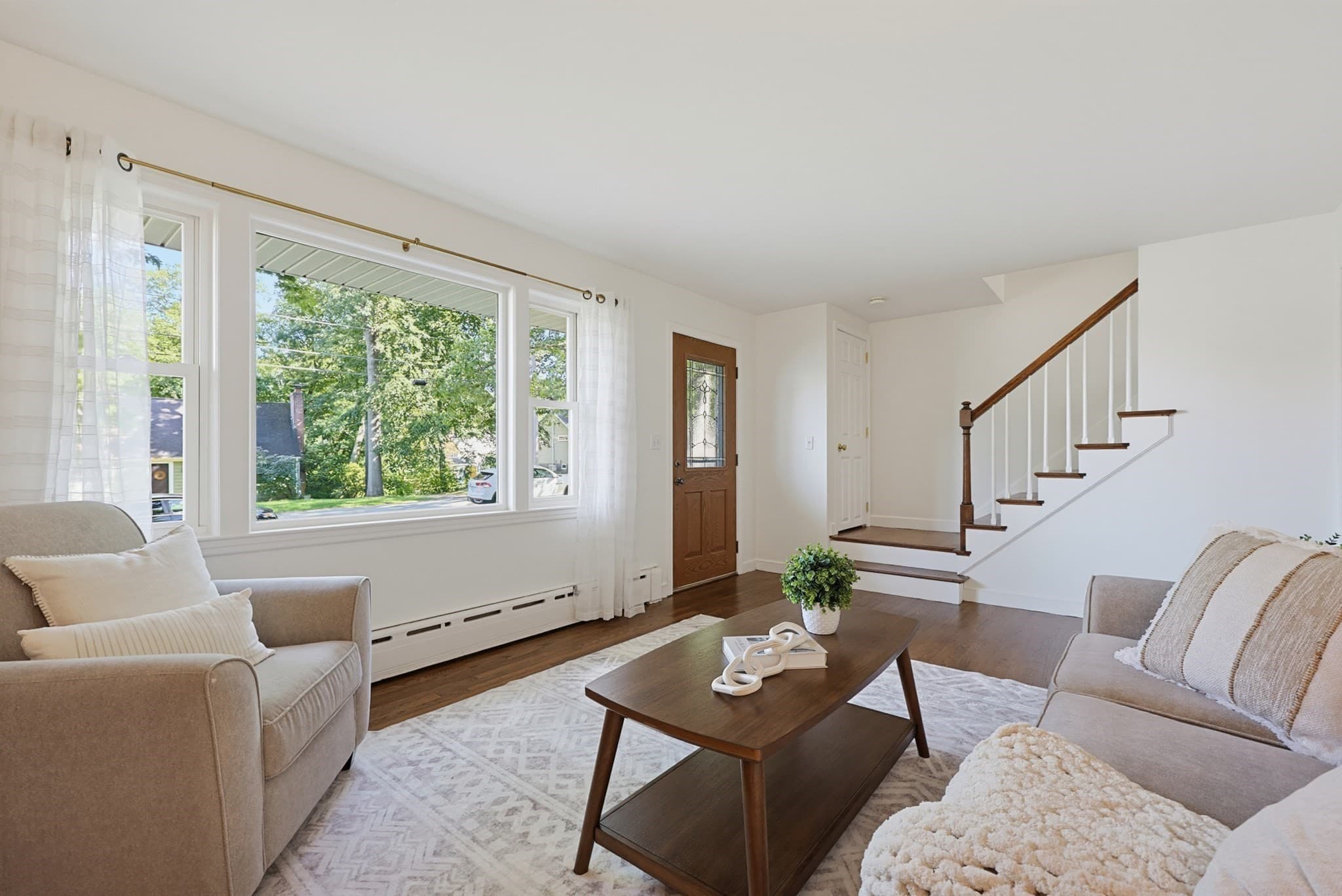 Single Family Residence at 21 Burt St, Attleboro MA 02703, Attleboro, photo 3 of 42