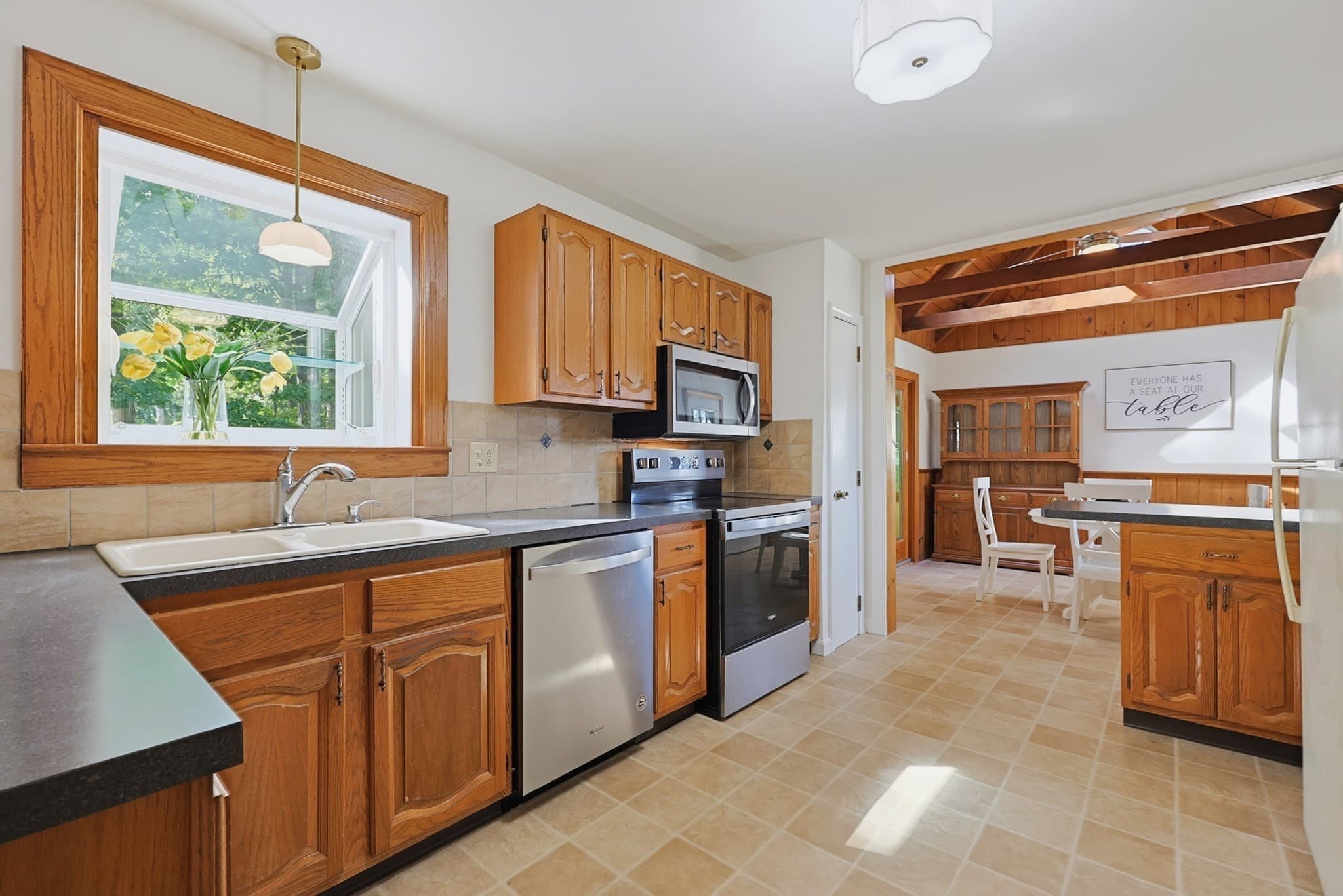 Single Family Residence at 21 Burt St, Attleboro MA 02703, Attleboro, photo 10 of 42