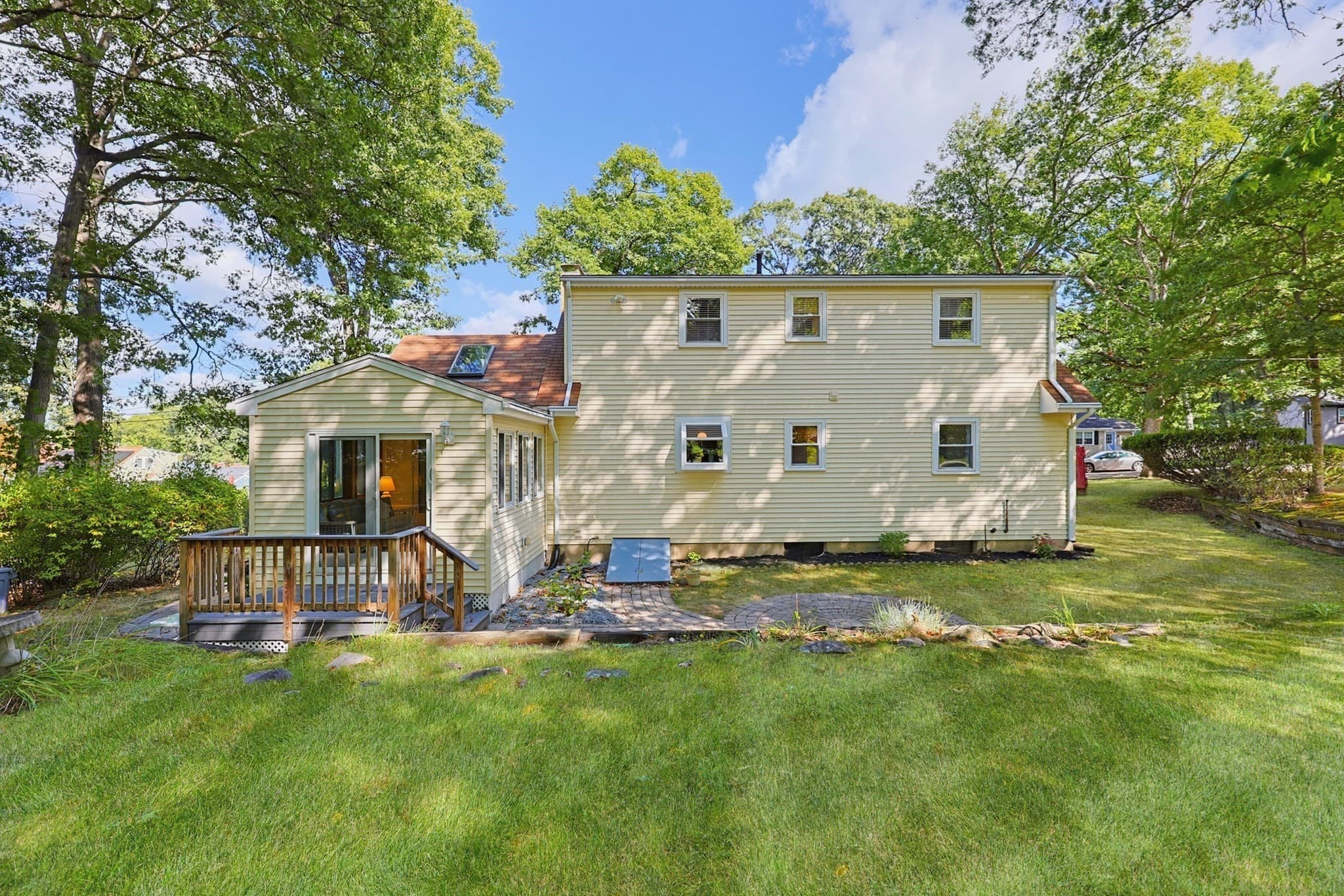 Single Family Residence at 21 Burt St, Attleboro MA 02703, Attleboro, photo 39 of 42