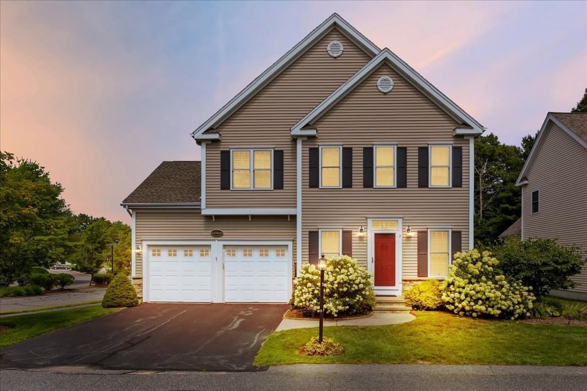 2 Sunflower Drive # 2, Raynham MA 02767